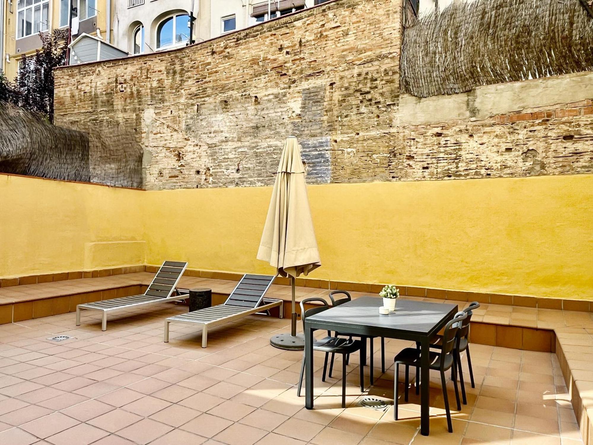 Feelathome Mozart Apartments Barcelona Exteriör bild