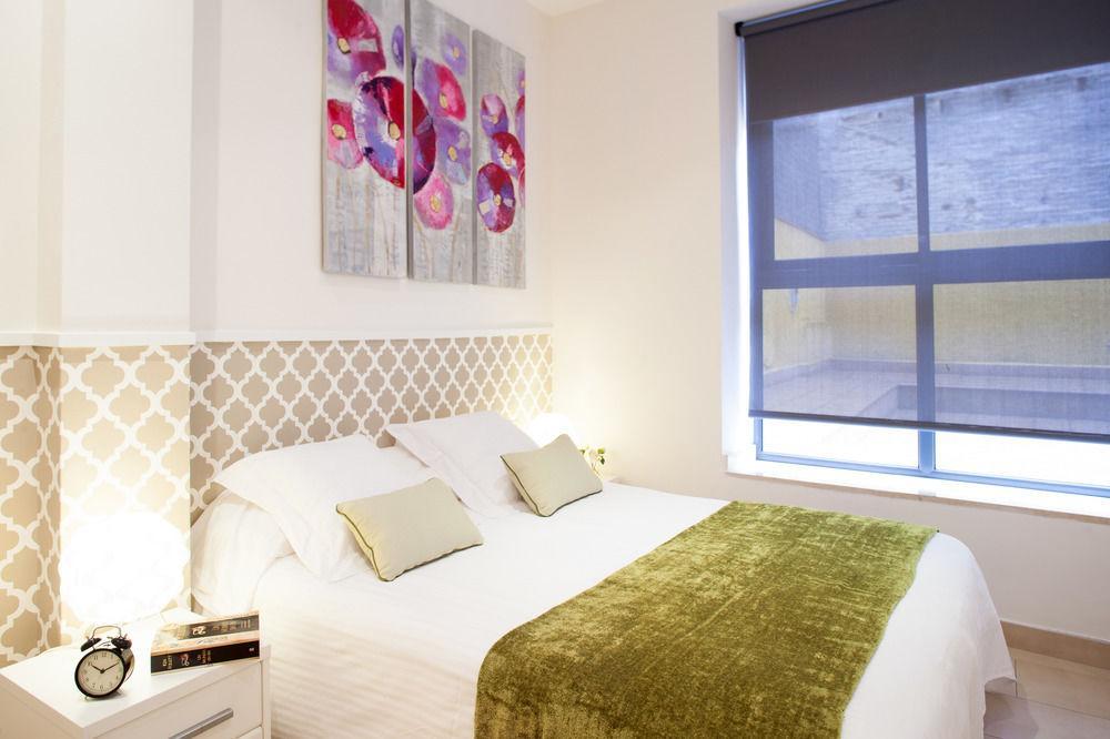 Feelathome Mozart Apartments Barcelona Exteriör bild