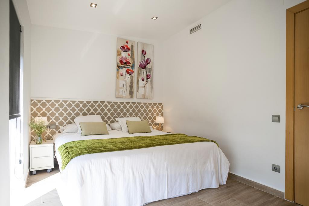 Feelathome Mozart Apartments Barcelona Exteriör bild