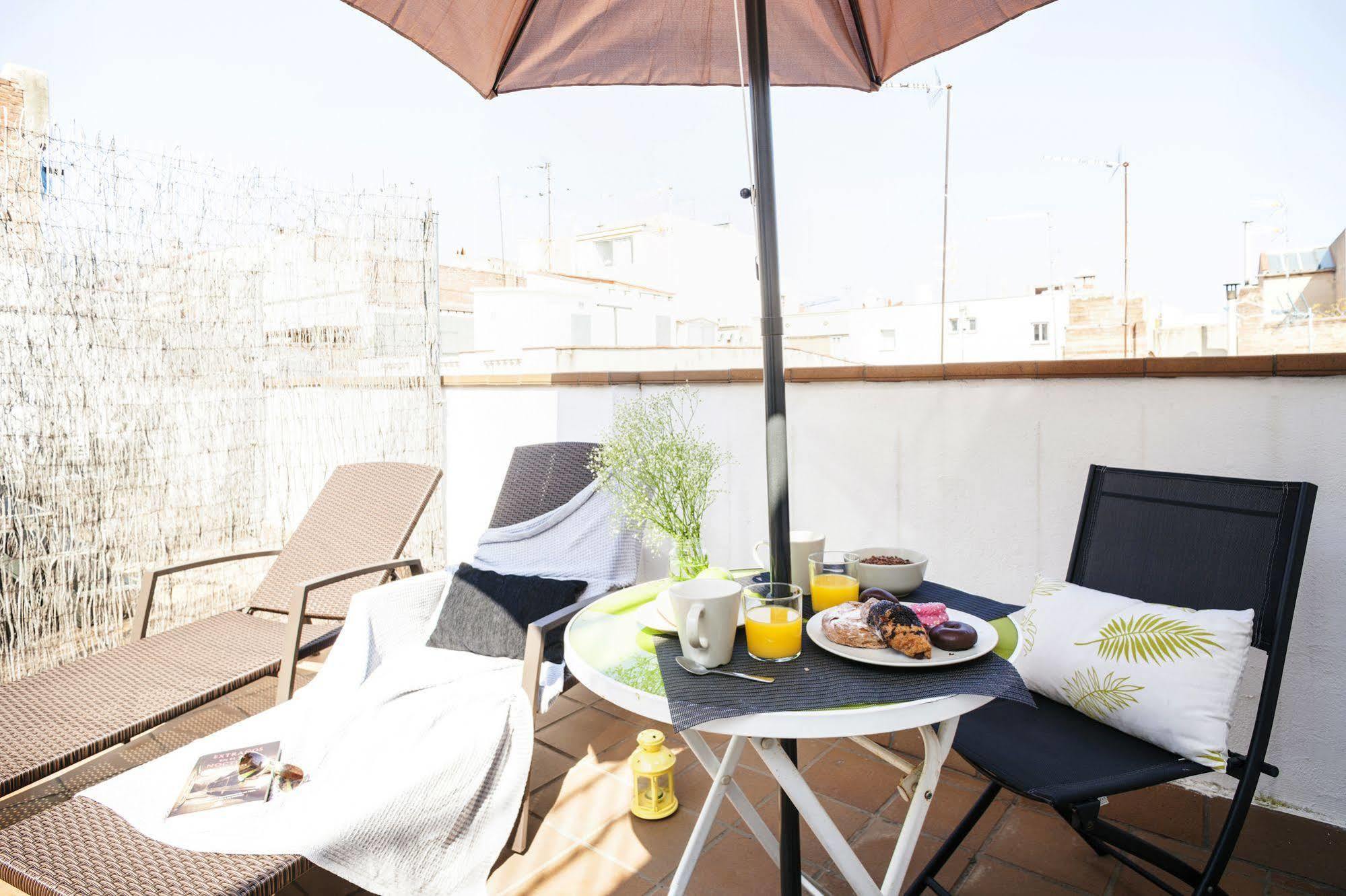 Feelathome Mozart Apartments Barcelona Exteriör bild