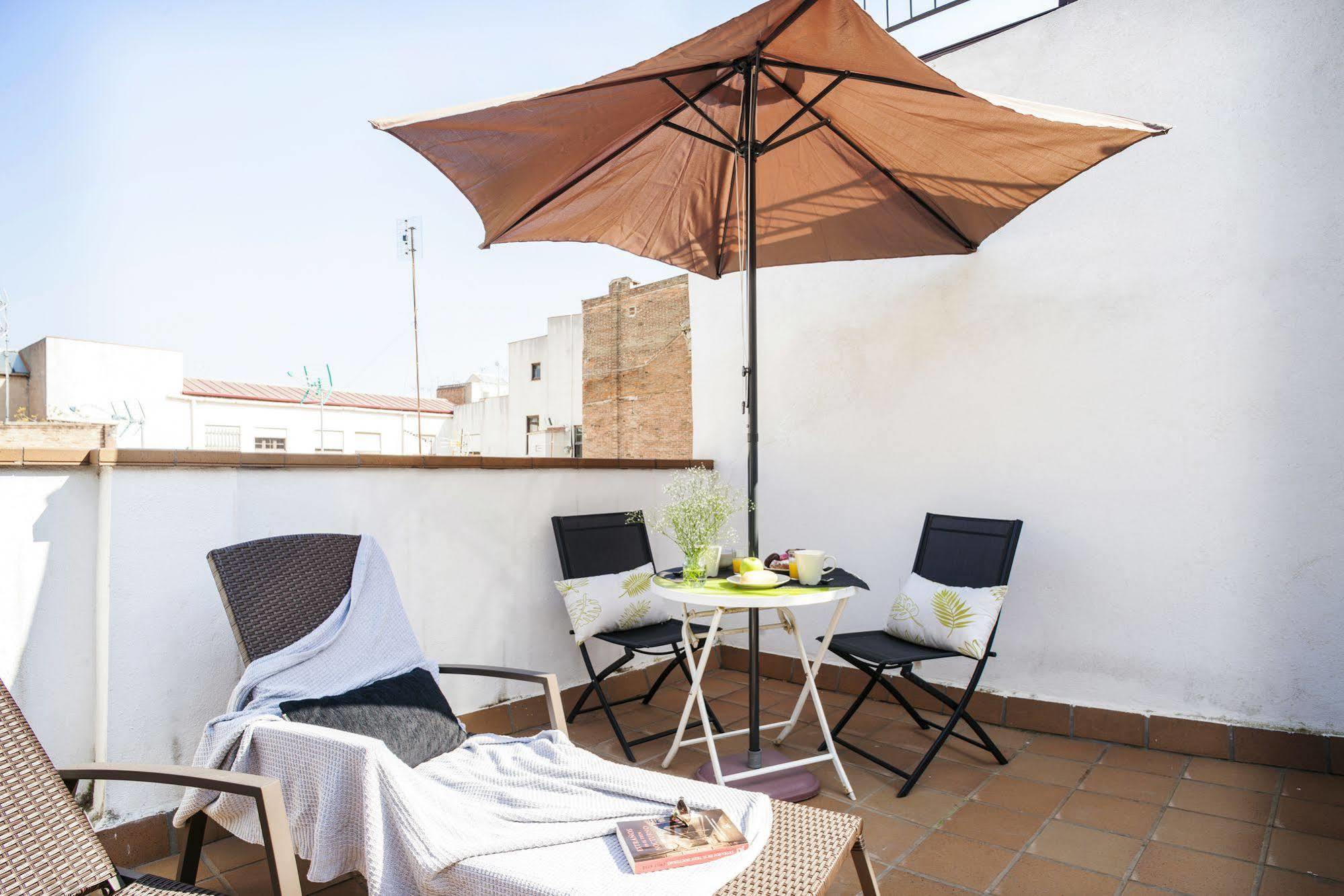 Feelathome Mozart Apartments Barcelona Exteriör bild